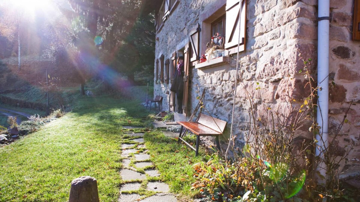 Sainte-Croix-aux-Mines Cottage | Gîte du Pré au Miel in a peaceful setting in the heart of Alsace. Ideal for families and small groups
