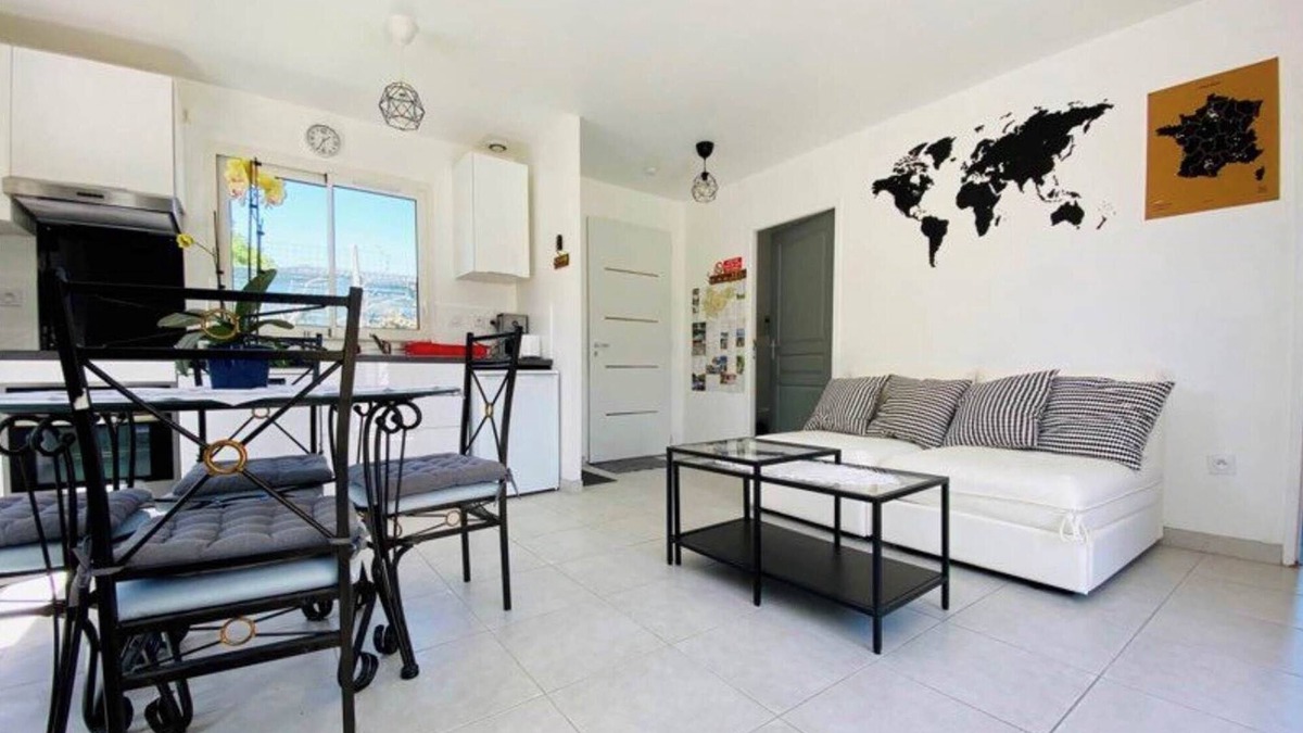 Montauban House | Gite du golf with swimming pool electric vehicle recharge