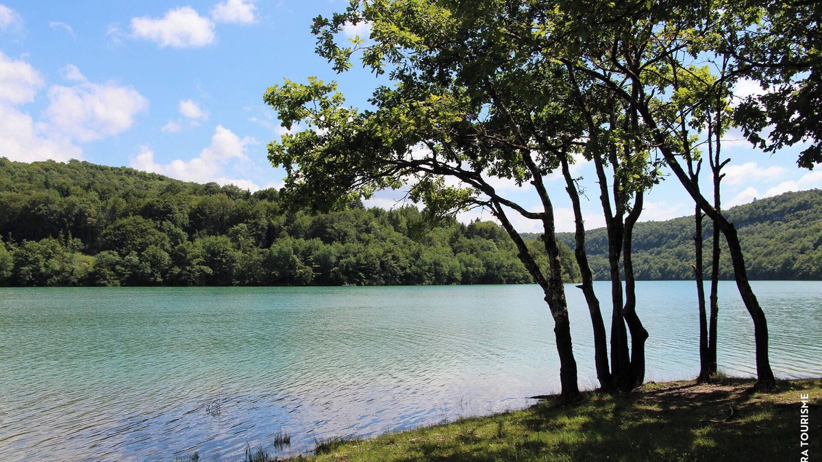 Largillay-Marsonnay House | Gite du Lac - Lake Vouglans