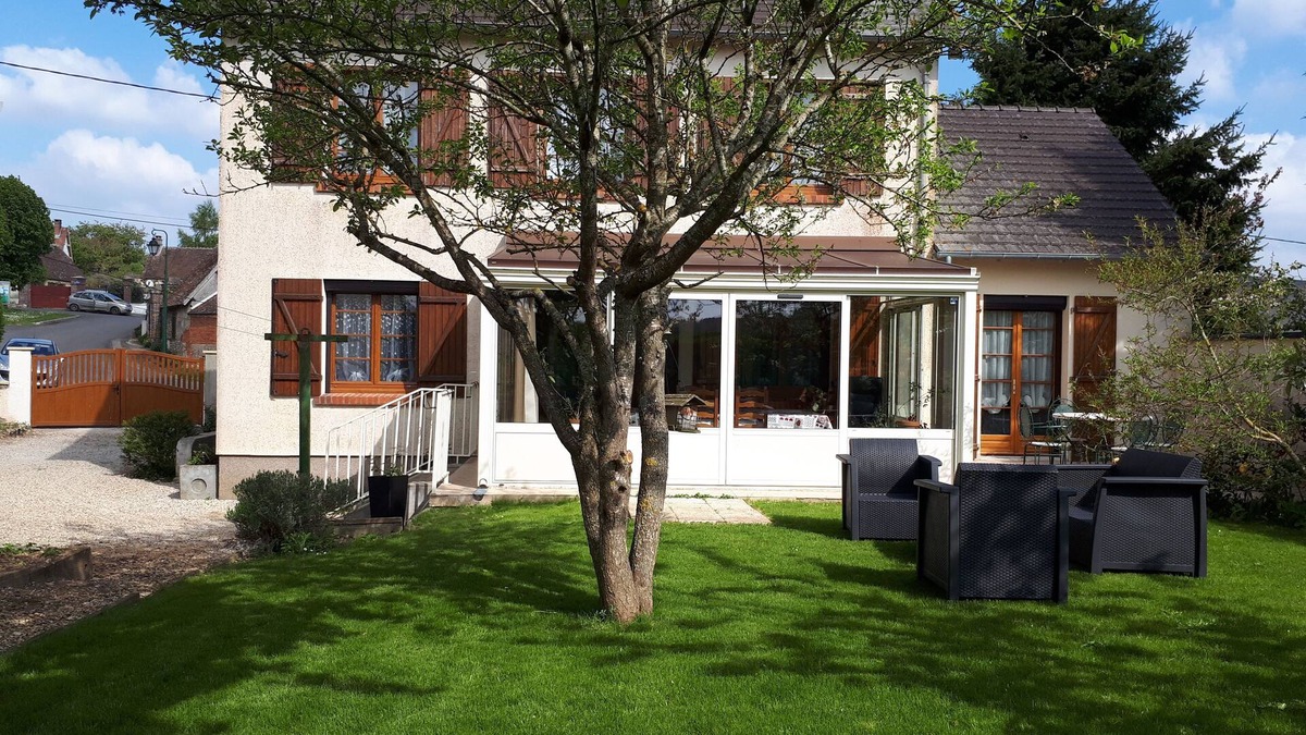 Vert-en-Drouais House | Gite du luat - 80km from Paris - 35km from Chartres or Evreux and 5km from Dreux