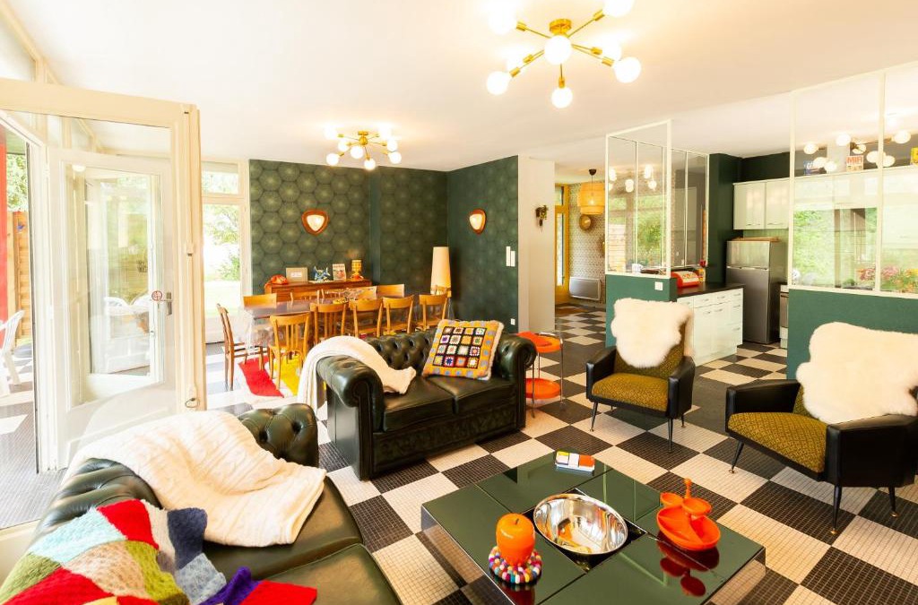 Bazouges-sur-le-Loir House | GITE Du MISFON "VINTAGE 70'