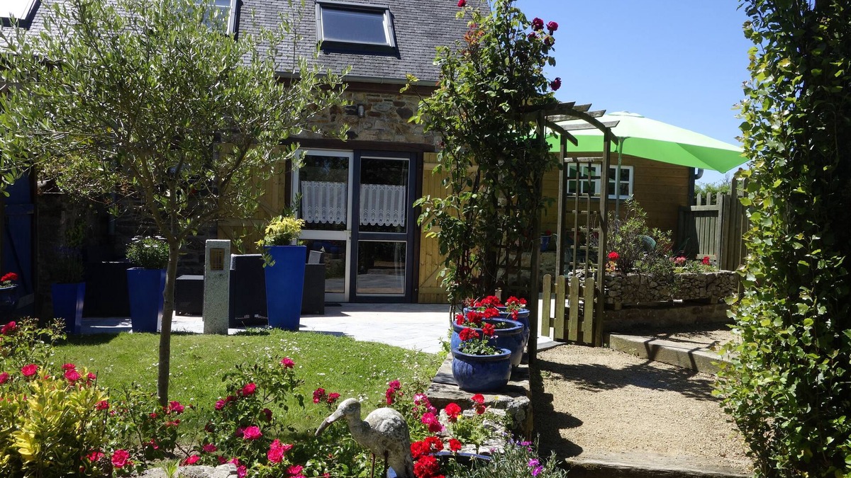 Lezardrieux House | GITE DU PECHEUR IN THE HEART OF THE PRESQU'ILE DE LEZARDRIEUX NEAR PAIMPOL BREHAT