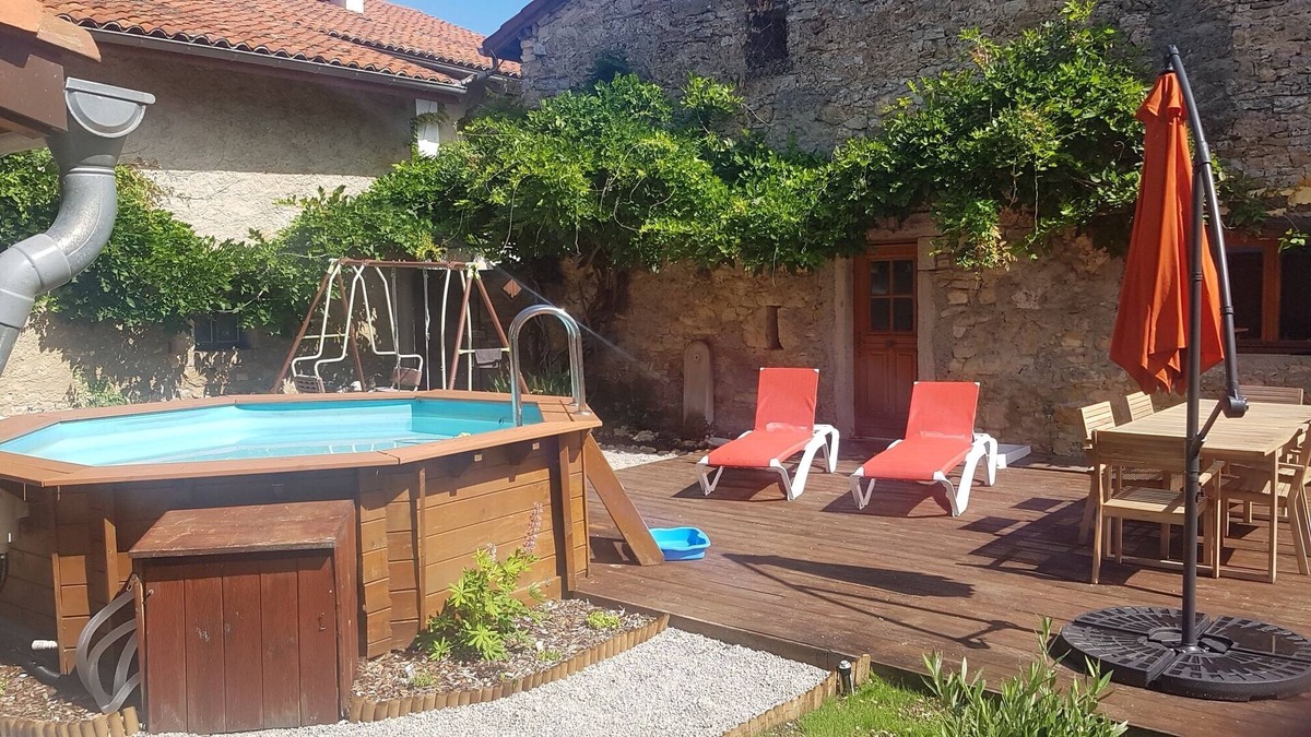 Neuville-sur-Ain House | Gîte du Suran, at the heart of multiple activities