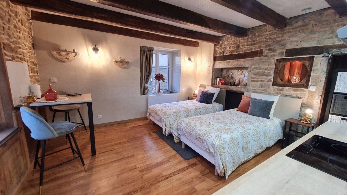 Flin Apartment | Gite Flin, studio flat, 2 persons