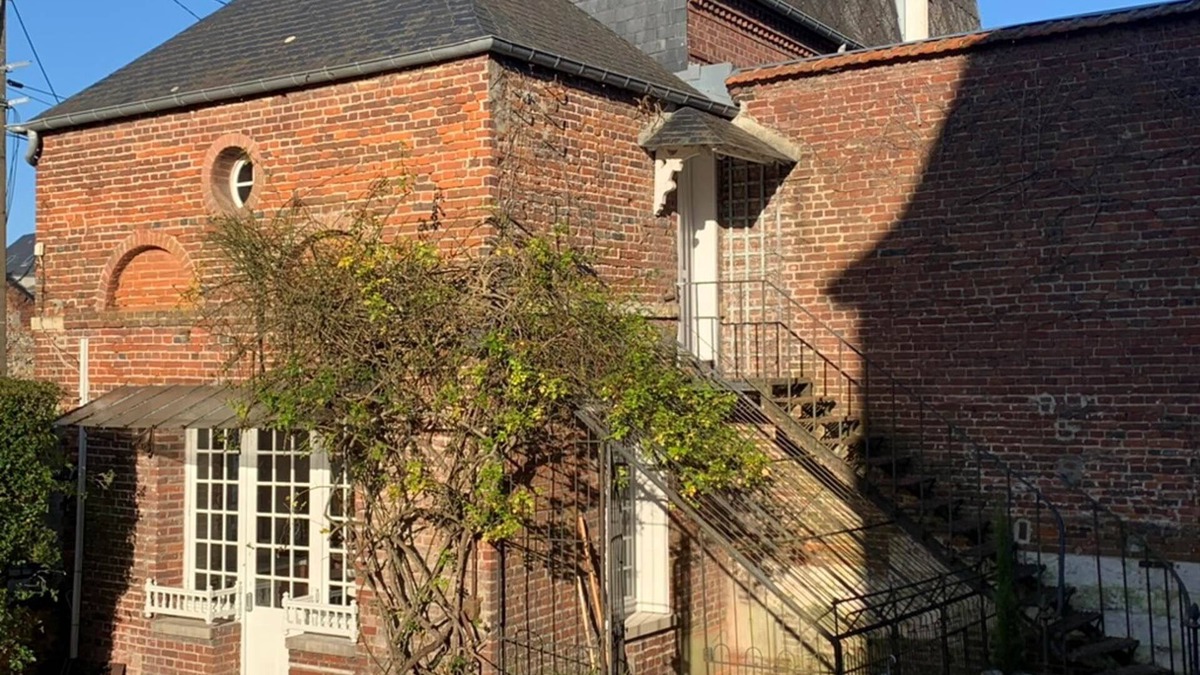 Eu Apartment | Gite for 2 people in Eu - Small pavilion of the O DELA DE L'O guest house, 64