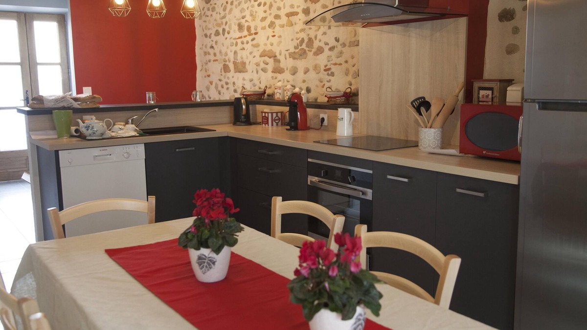 Mirepoix Cottage | Gîte for 8 people in Mirepoix in the heart of the medieval city