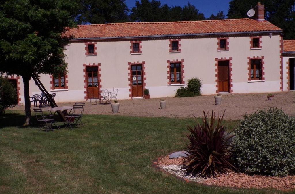 Chanteloup-les-Bois House | Gite Forestier Gentil