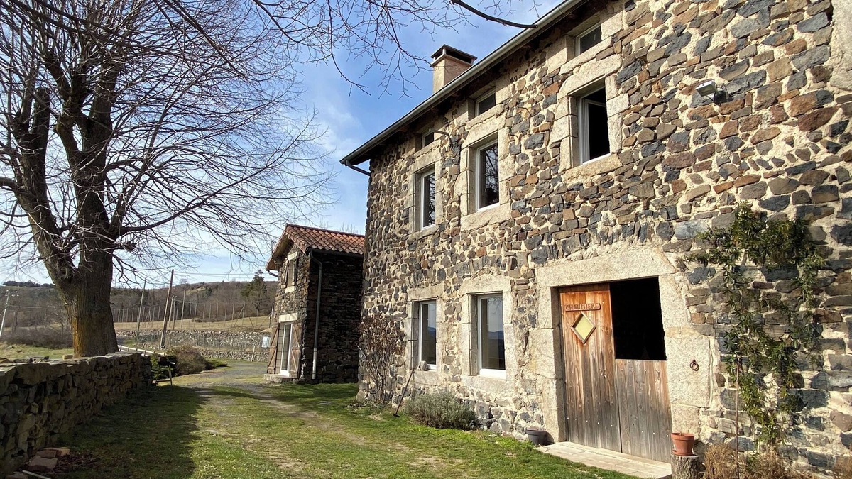 Le Monastier-sur-Gazeille House | Gite Renové Dans Ferme Ancienne