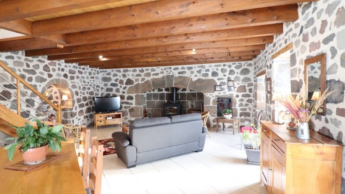 Saint-Cirgues-de-Jordanne Cottage | Gite Saint-Cirgues-de-Jordanne, 2 bedrooms, 4 persons