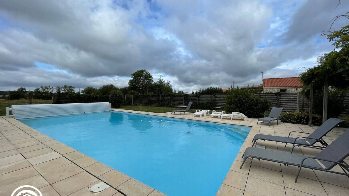 Saint-Martin-des-Tilleuls Cottage | Gite Saint-Martin-des-Tilleuls, 3 bedrooms, 6 persons