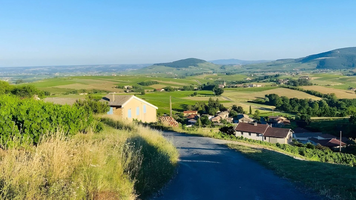 Lantignie Cottage | Gîte 'Gite De Clairette Et Nono' with Private Terrace and Wi-Fi