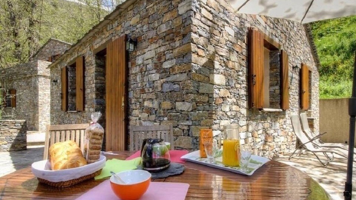 Casabianca House | GÎTE, HAUTE CORSE, CASTAGNICCIA, CASABIANCA 35% discount for 5 or 6 overnight stays