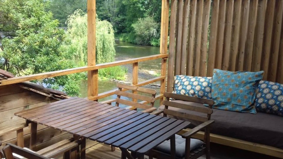 Saint-Meard-de-Drone House | Gîte in a mill on the Dronne in the Dordogne. Direct access to the river