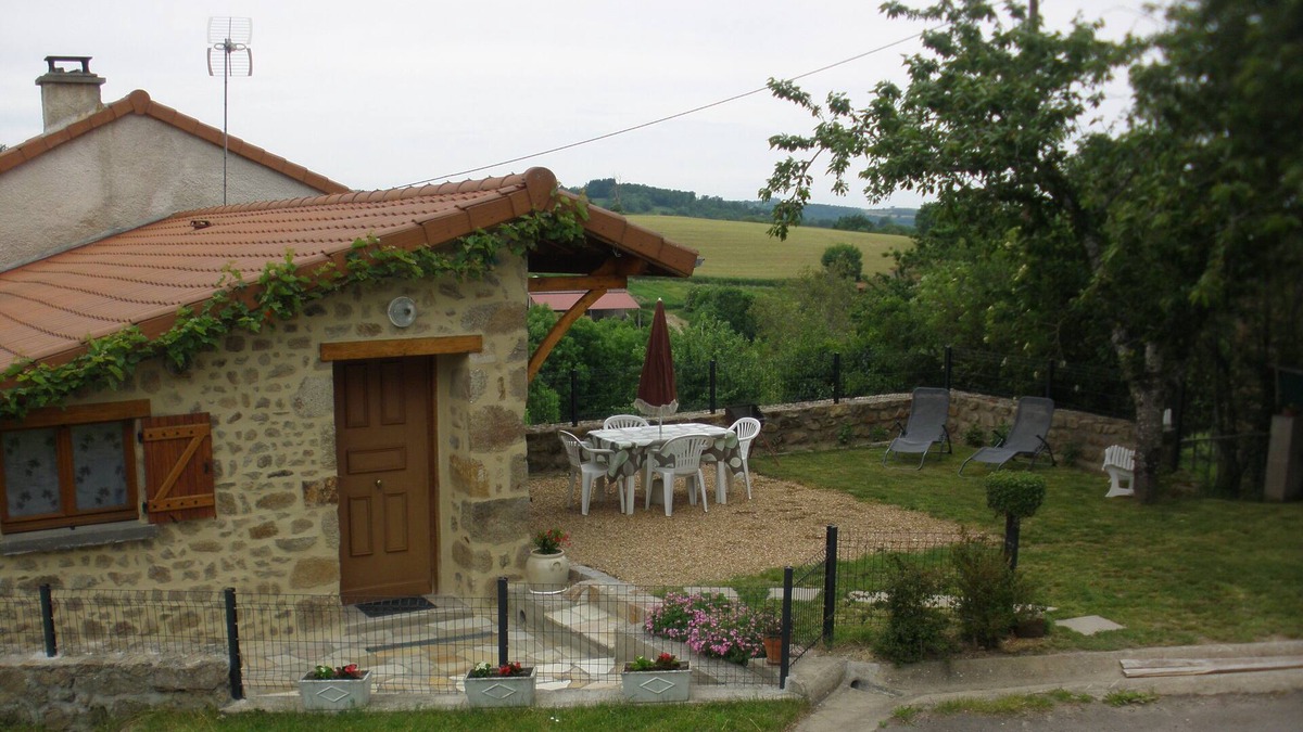 Ceilloux House | GITE IN AUVERGNE (PUY de DOME)