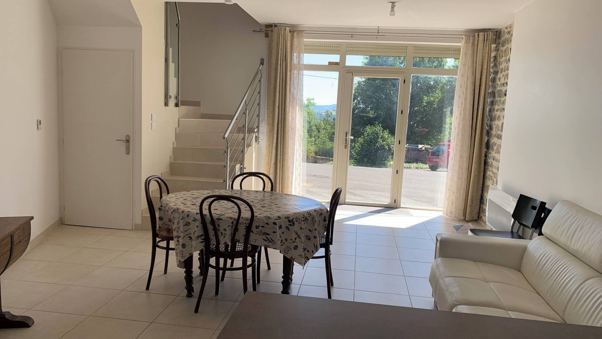 Savigny Bed & Breakfast | GITE in the countryside, fully renovated, 30 mn from Lyon, near l'Arbresle