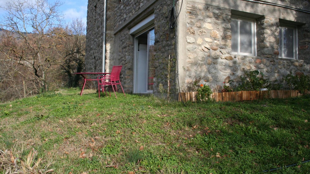 Aveze Cottage | Gîte in the heart of nature by the river
