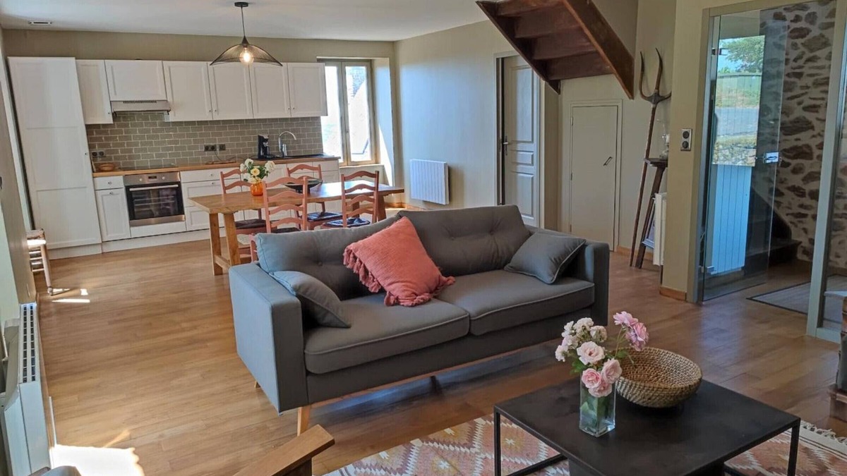 Junhac Cottage | Gite Junhac, 3 bedrooms, 6 persons