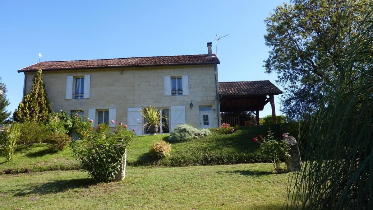 Saint-Laurent-d'Arce House | Gite LA Desirade - Saint-laurent-d'arce