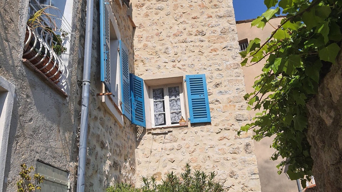 Bargemon Apartment | Gite La tour des remparts sur le chemin de ronde de Bargemon exp sud vue nature