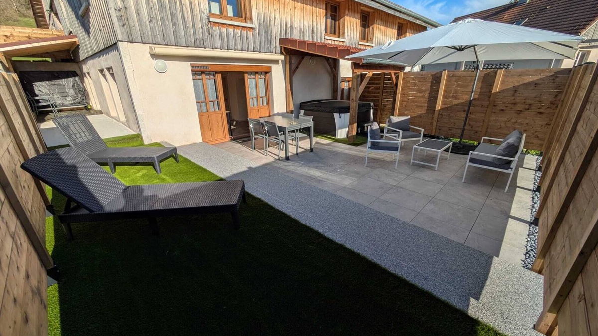 Les Combes Apartment | Gite La Vie Clerc