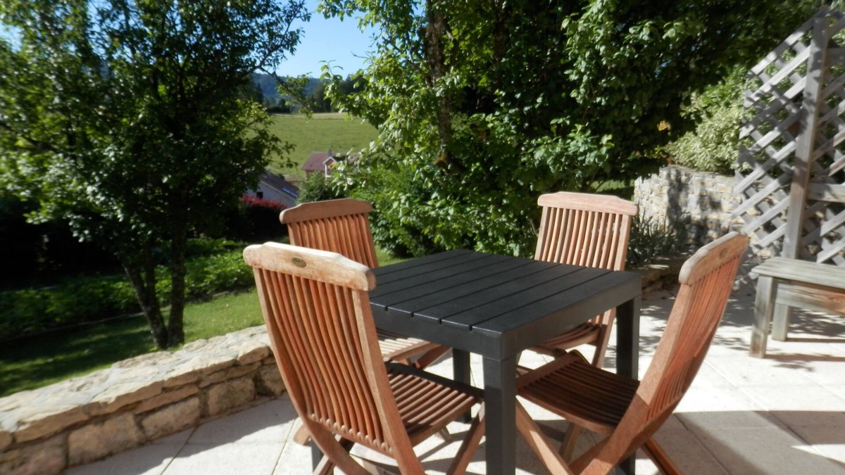 Oye-et-Pallet Apartment | Gite lac et Montagne