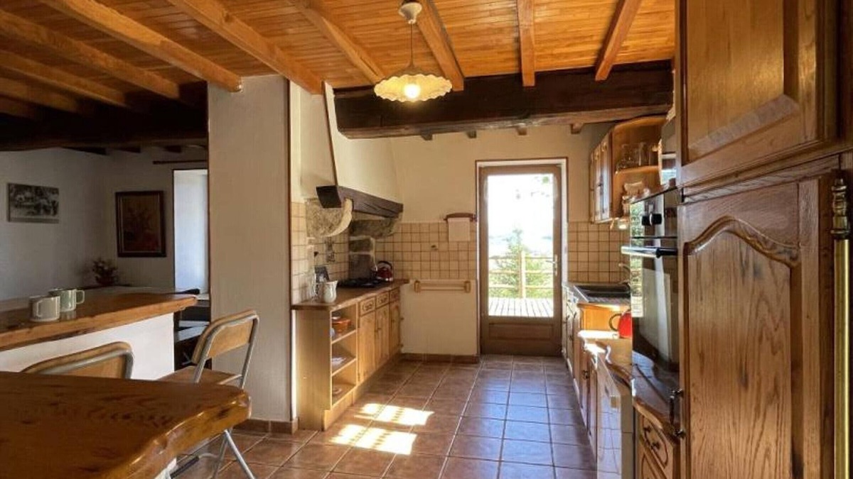Laprugne Cottage | Gite Laprugne, 3 bedrooms, 8 persons