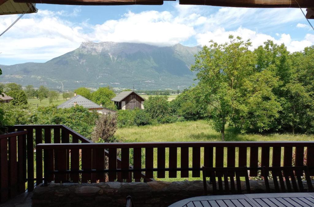 Chamoux-sur-Gelon House | Gite Le Chamoyard