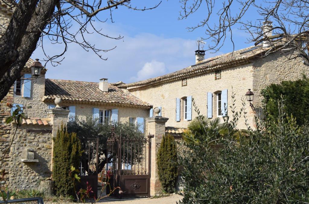 Valensole House | Gite Le Figuier - La Roseraie du Val'ensoleillé