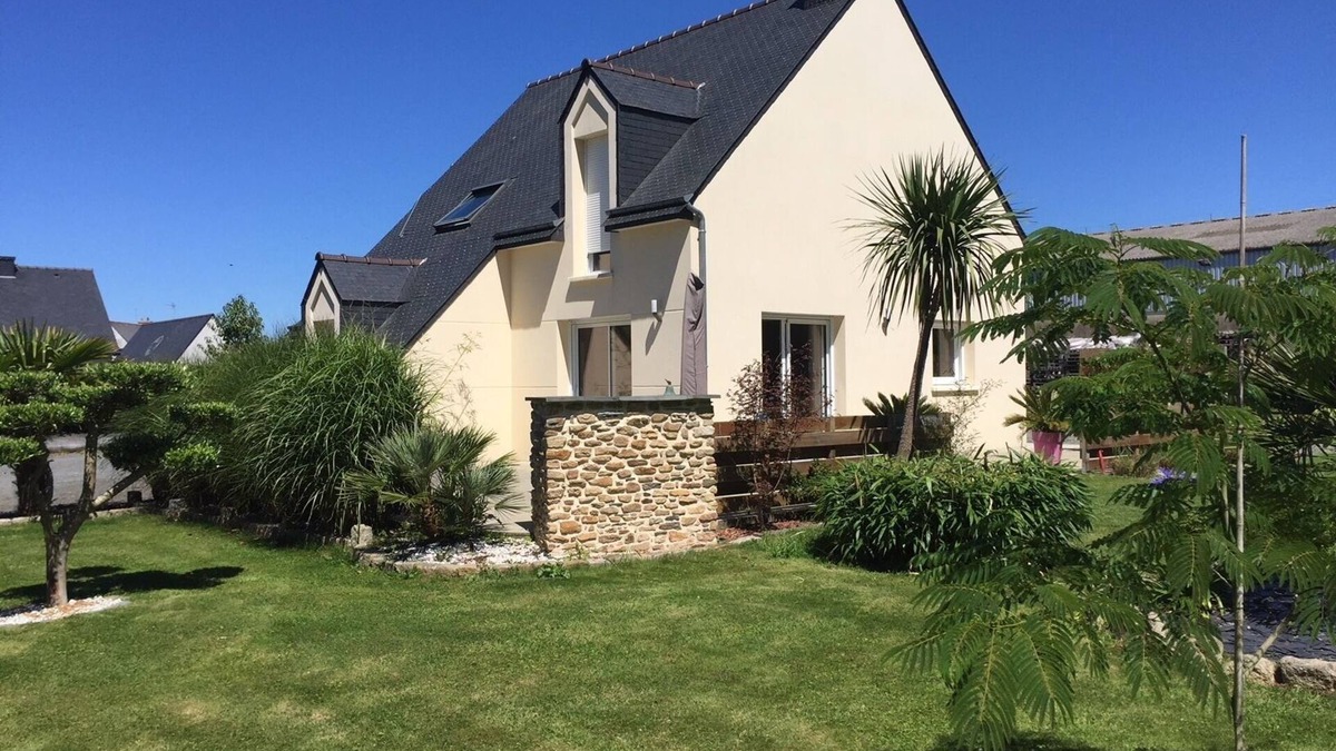 Ploumilliau House | Gite Le Grand Chêne à Ploumilliau à 4 km des Plages
