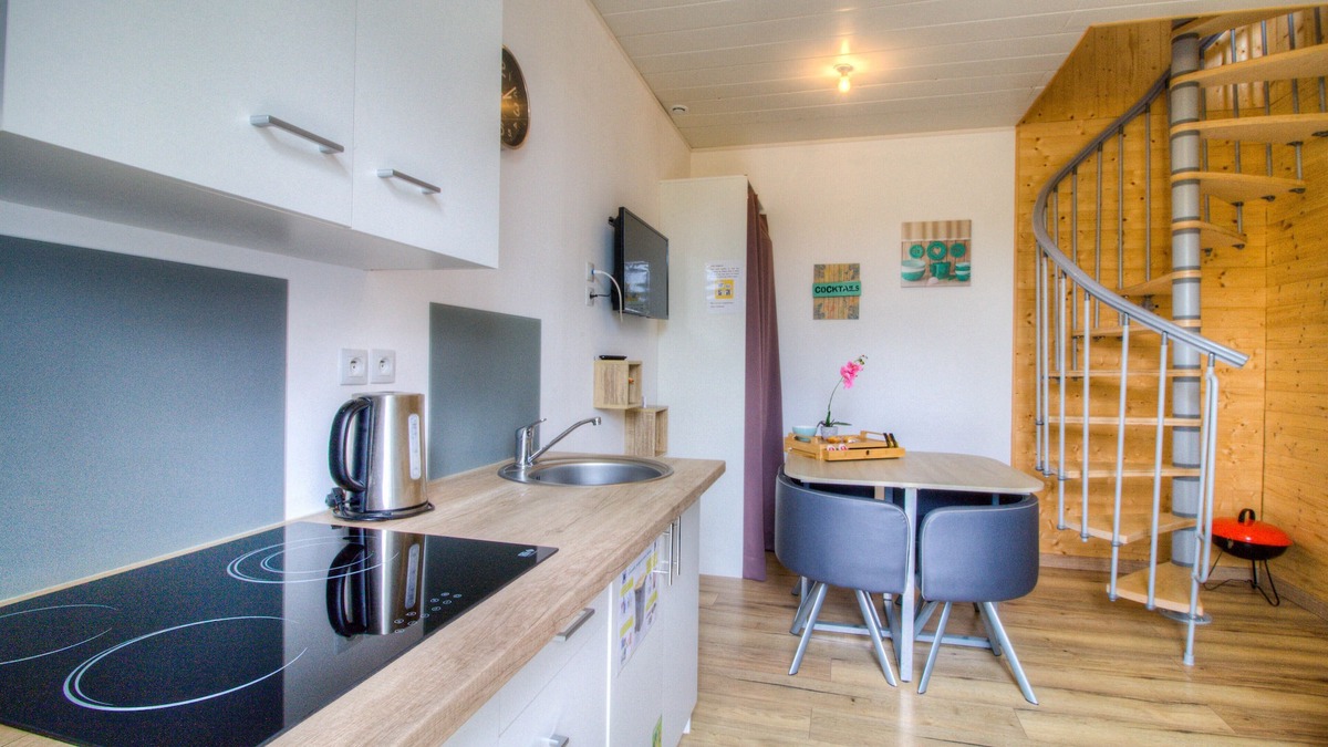 Mallievre House | Gite Le Mistral 2/4 persons 6kms from the puy du fou park