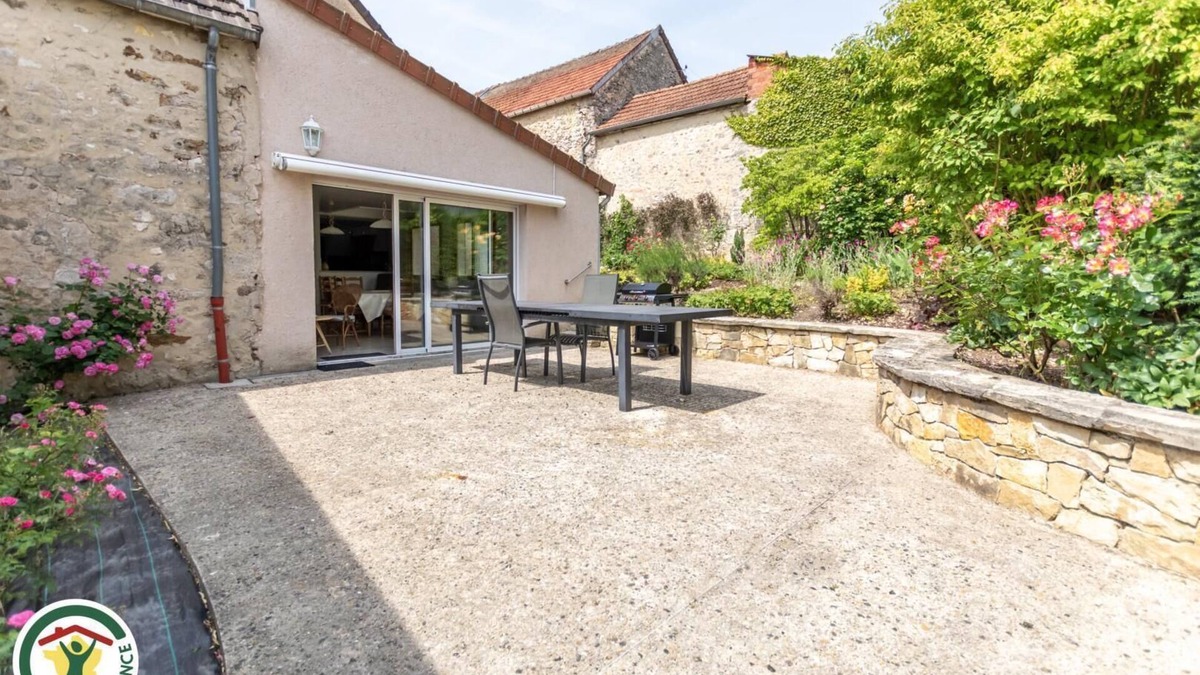 Le Breuil House | Gite "Le Pétillant" - LE BREUIL