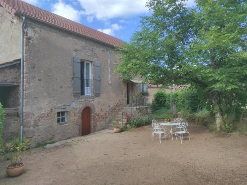 Andelaroche House | gite le vieux perrin