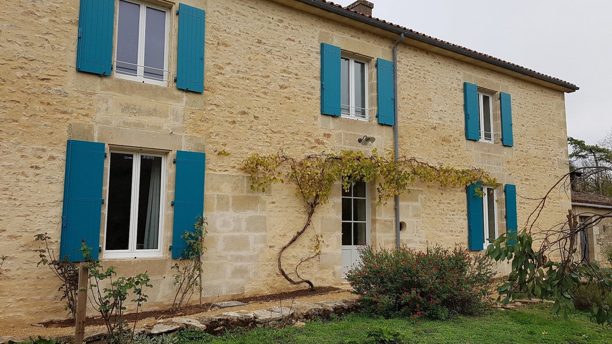 Azay-le-Brule House | Gite Les Demeures de Valette, Gite 2 to 5 bedrooms