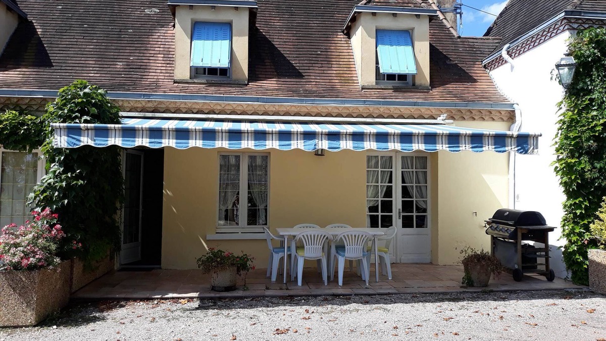 Saint-Geyrac House | Gite Les Geraniums - 6 people