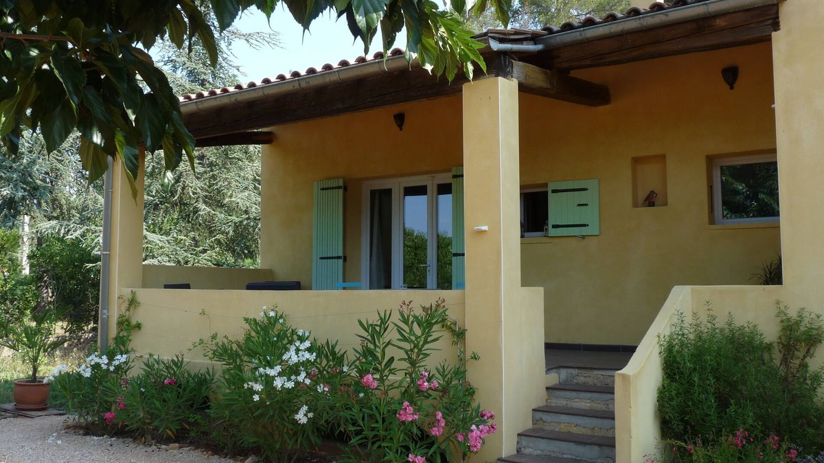 Nans-les-Pins Apartment | Gite Linaye in the Sainte Baume massif