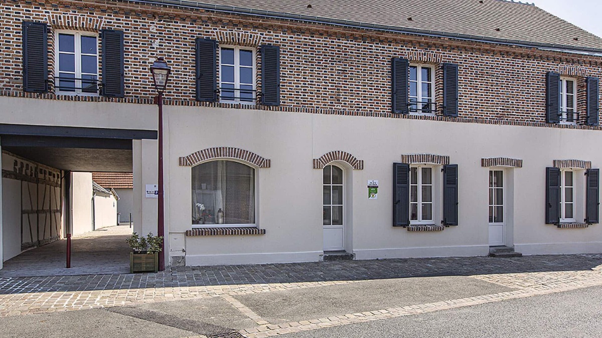 Marcilly-en-Gault Cottage | Gite Marcilly-en-Gault, 5 bedrooms, 15 persons