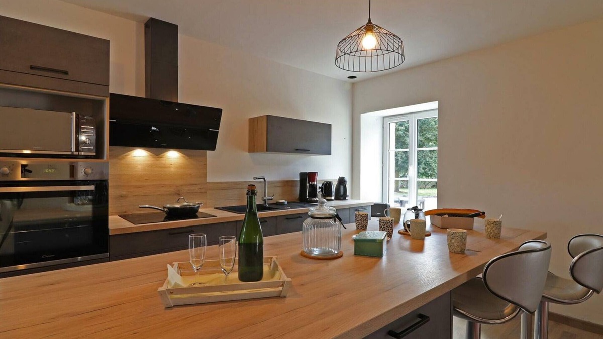 Merri Cottage | Gite Merri, 5 bedrooms, 12 persons