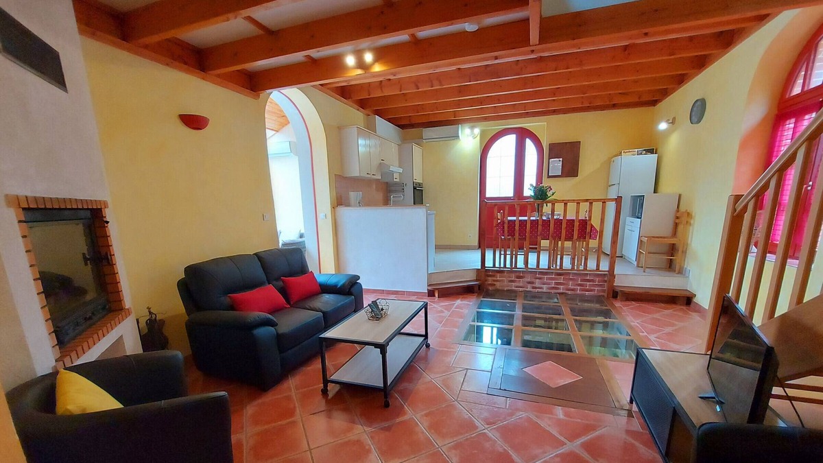 Montigne-le-Brillant Cottage | Gite Montigné-le-Brillant, 2 bedrooms, 4 persons