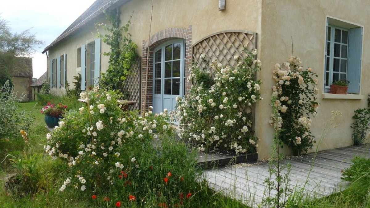 Montmirail Cottage | Gite Montmirail, 4 bedrooms, 8 persons
