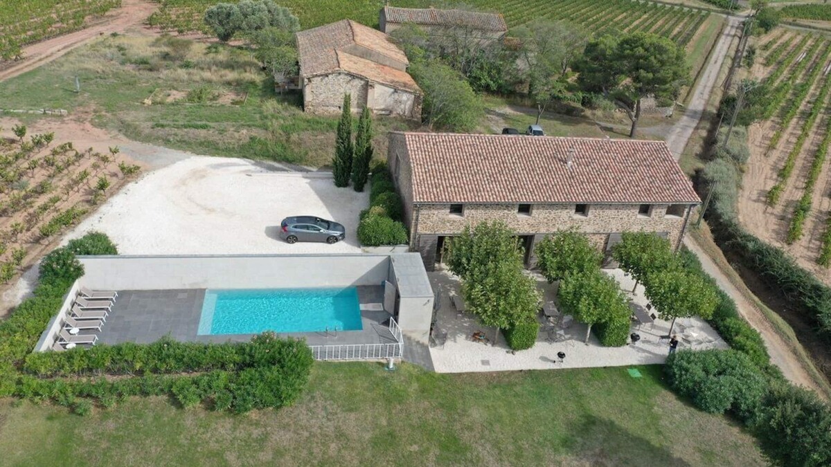 Rieux-Minervois Cottage | Gite Muscat, communal heatable and fenced pool, surrounded by vineyards
