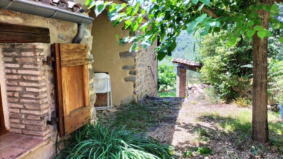 Monoblet House | Gite Nature Dans un Village Cévenol