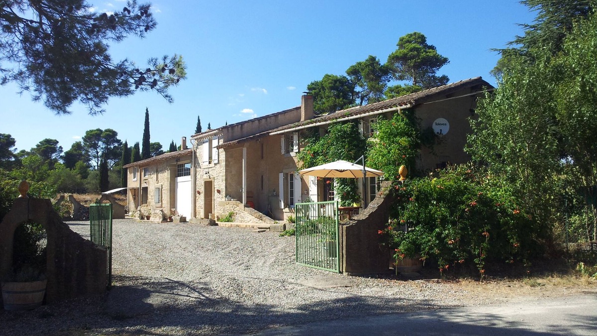 Laure-Minervois House | Gite near Carcassonne, Aude. Newly renovated gite in private domain. Beautiful, rural setting close to local amenities, pleasure lakes and beaches.