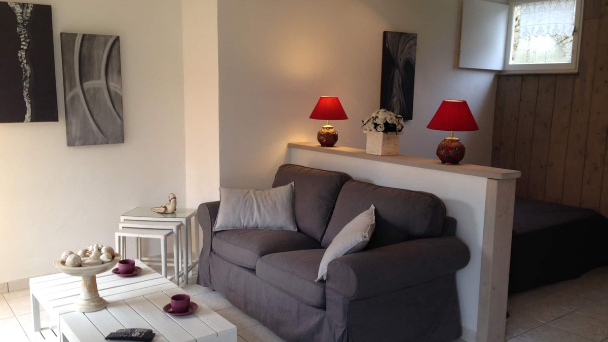 Daglan Cottage | Gite near Sarlat - large swimming pool 14/7m and its jacuzzi