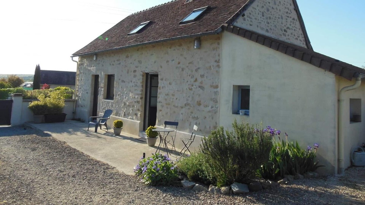 Neufchatel-en-Saosnois Cottage | Gite Neufchâtel-en-Saosnois, 2 bedrooms, 6 persons