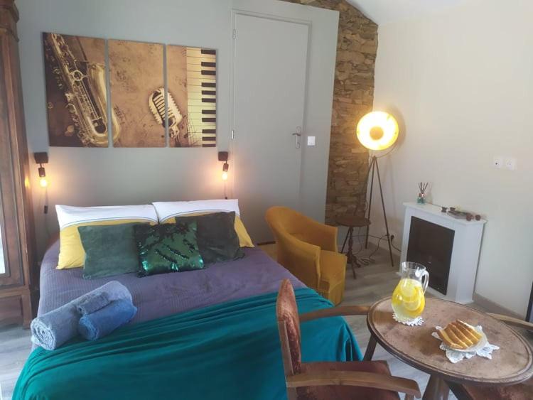 Saussenac House | Gite Nougaro 2 pers private spa ouvert à l'année