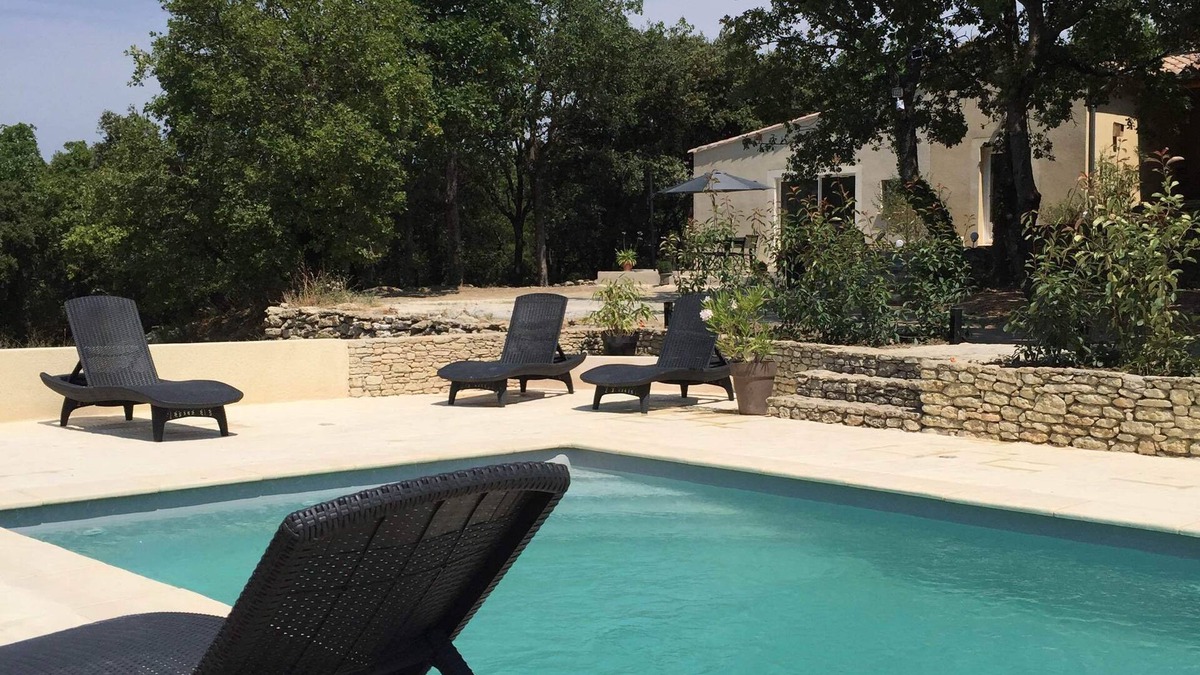 Venasque Cottage | GITE OF CHARM ON THE HEIGHTS OF VENASQUE