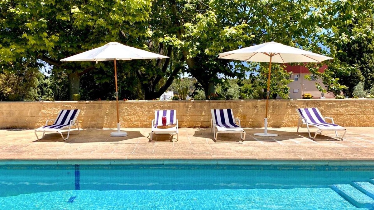 Olias del Rey Cottage | Gite Olías del Rey, 7 bedrooms, 14 persons