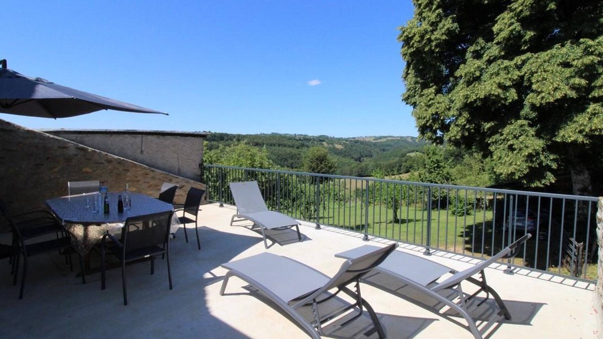 Pleaux Cottage | Gite Pleaux, 3 bedrooms, 6 persons