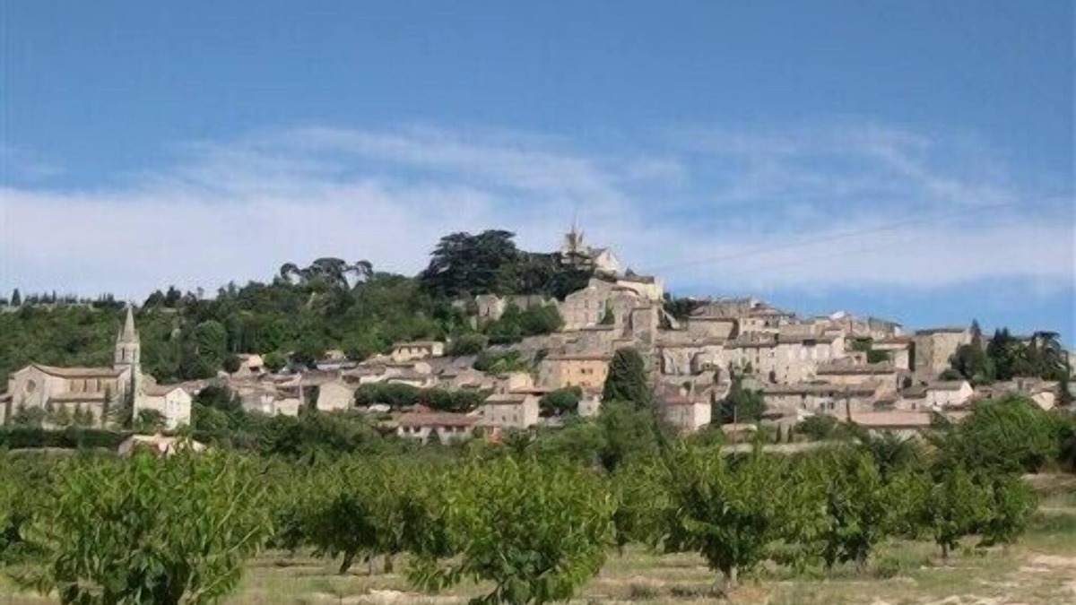 Bonnieux Apartment | Gite rental, a stopover in the Luberon