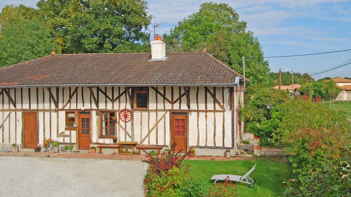 Droyes Cottage | Gite Rives-Dervoises-Droyes, 4 bedrooms, 6 persons